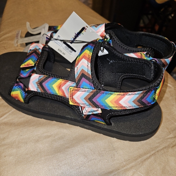 Target Pride Collections Unisex Adventure Sandals, women 13 men 12 - Picture 3 of 6